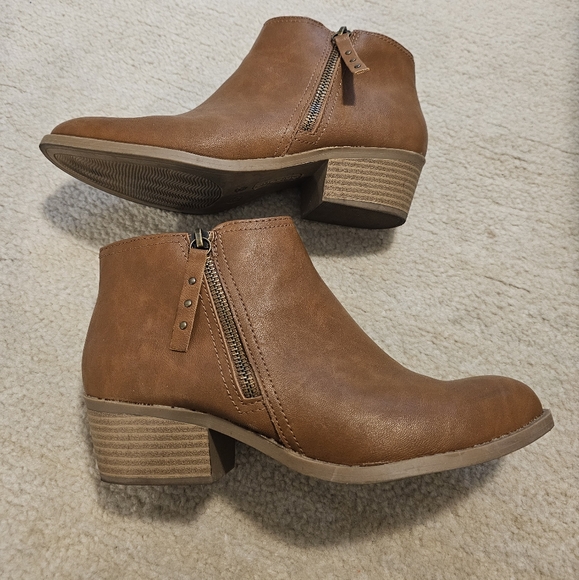 Arizona Jean CO Ankle Boots - Picture 1 of 4